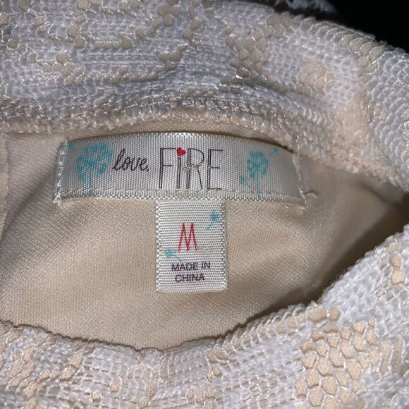 Love Fire lace tank top size M - Picture 3 of 3